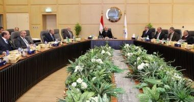 نائب رئيس الوزراء يترأس اجتماع الجمعية العامة للشركة القابضة لمشروعات الطرق