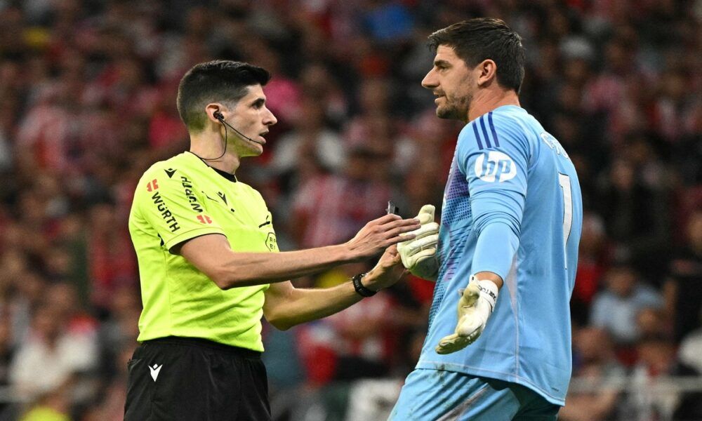 الامارات | تغيير جديد في قواعد كرة القدم.. ركلة ركنية عقوبة لحارس المرمى!