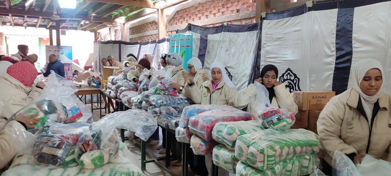 توزيع 50 ألف شنطة للأسر الأولى بالرعاية ضمن جهود التحالف الوطنى للعمل الأهلى