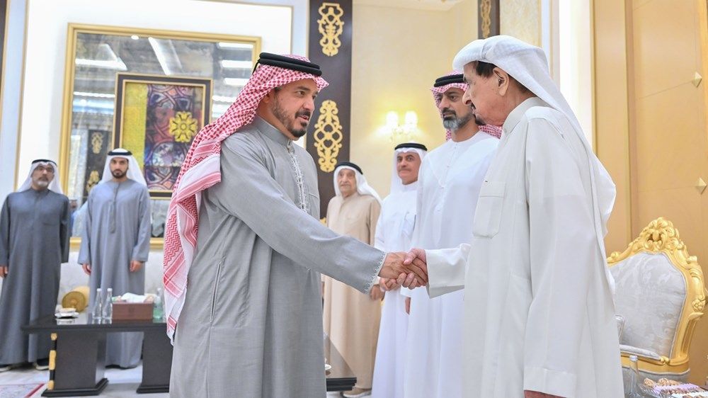 حاكم عجمان وولي عهده يستقبلان المهنئين بشهر رمضان المبارك