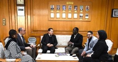 جامعة حلوان تستقبل وفدًا أنجوليًا لتعزيز التعاون الأكاديمى والبحثى