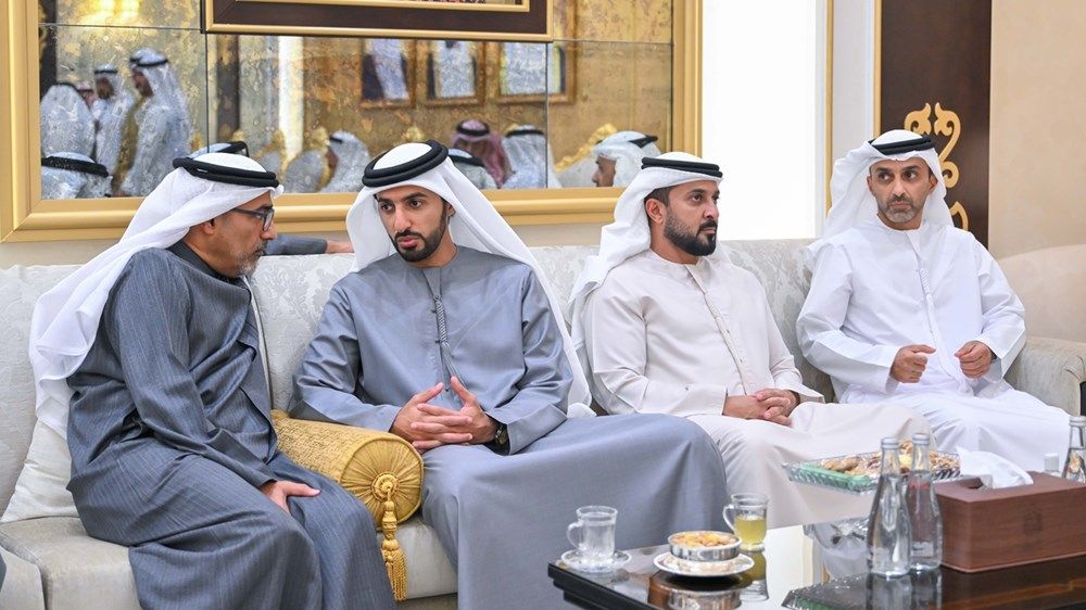 حاكم عجمان وولي عهده يستقبلان المهنئين بشهر رمضان المبارك