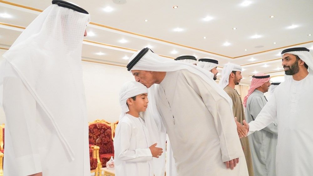 سعود بن صقر يستقبل المهنئين بحلول شهر رمضان المبارك