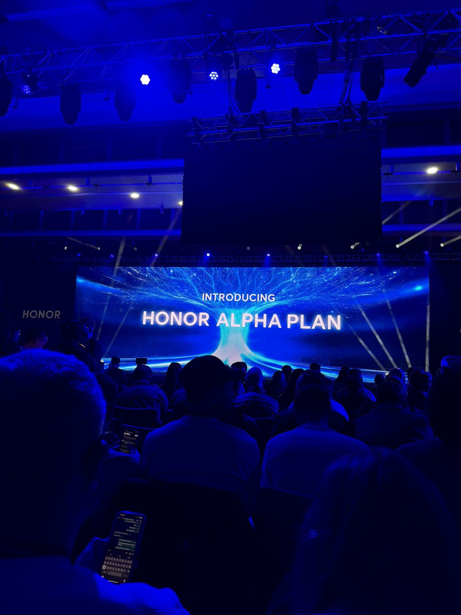 تكنولوجيا: #MWC25 هونر تطلق خطة Alpha Plan الريادية و7 سنوات من تحديثات أندرويد والأمان لسلسلة Magic #HONORMWC2025