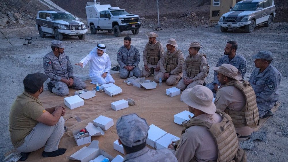 حمدان بن محمد: حرس الحدود يحمون حدودنا بعيداً عن أهلهم في شهر رمضان