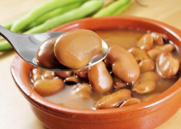 ماذا يحدث لجسمك عند تناول الفول يوميًا على السحور؟ أمر غير متوقع