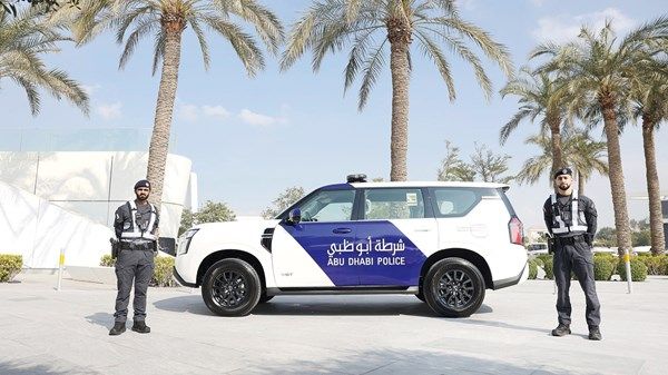 شرطة أبوظبي تعزز الوعي الأمني والمروري والمجتمعي ضمن برنامج تلفزيوني