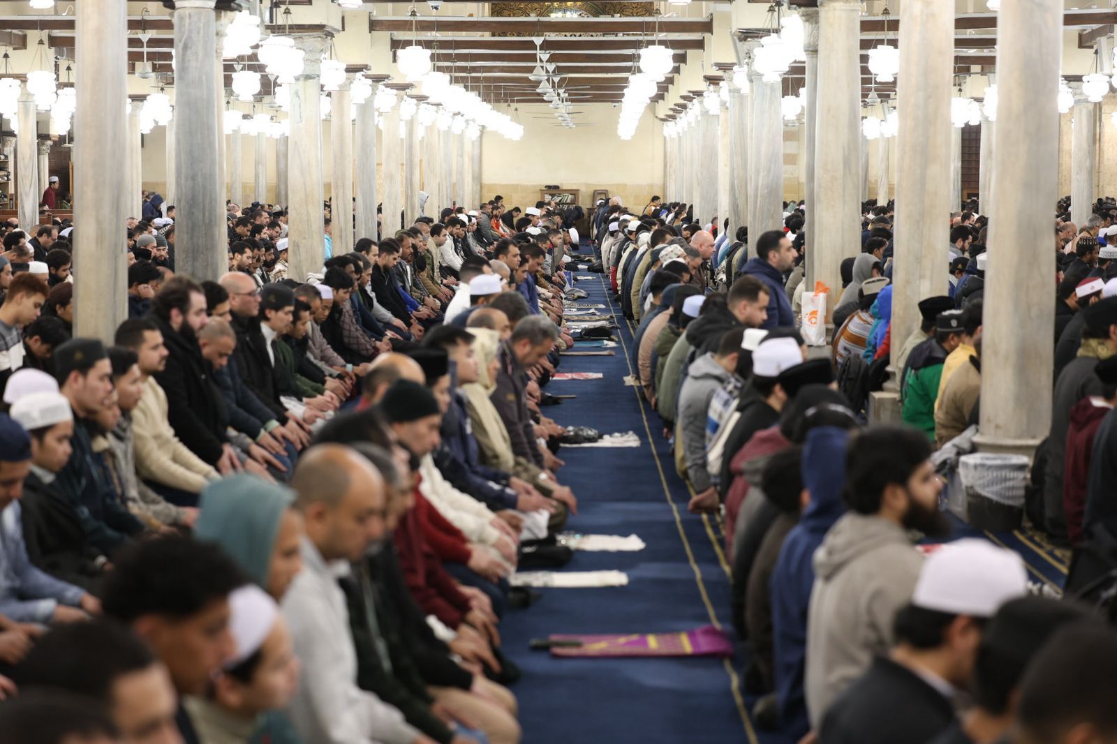 الجامع الأزهر يقيم التراويح بالقراءات المختلفة فى الليلة الثالثة لرمضان.. صور