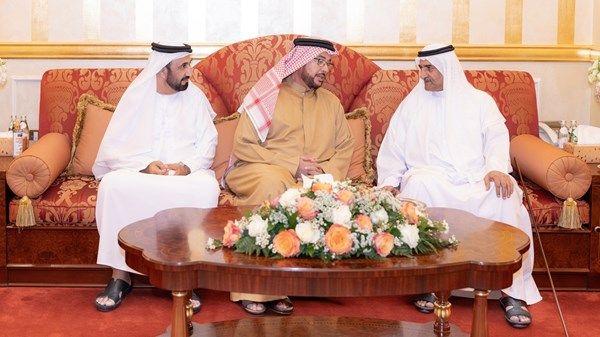 حمد الشرقي يستقبل المهنئين بشهر رمضان بحضور ولي عهد الفجيرة