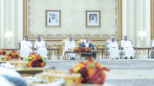 الحكام يتقبلون التهاني من الشيوخ والمسؤولين بشهر رمضان المبارك