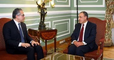 وزير الخارجية يلتقى خالد العنانى المرشح المصرى لمنصب مدير عام اليونسكو
