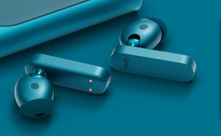 تكنولوجيا: HMD تكشف عن Amped Buds: سماعات لاسلكية بحافظة شحن تعمل كبنك طاقة #MWC25