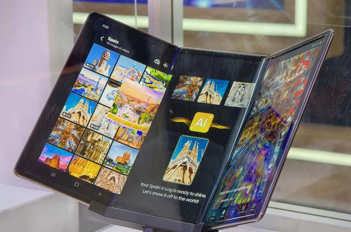 تكنولوجيا: #MWC25 سامسونج تكشف عن نموذج Flex G المحدث في خطوة نحو اطلاق Galaxy G Fold ثلاثي الطي