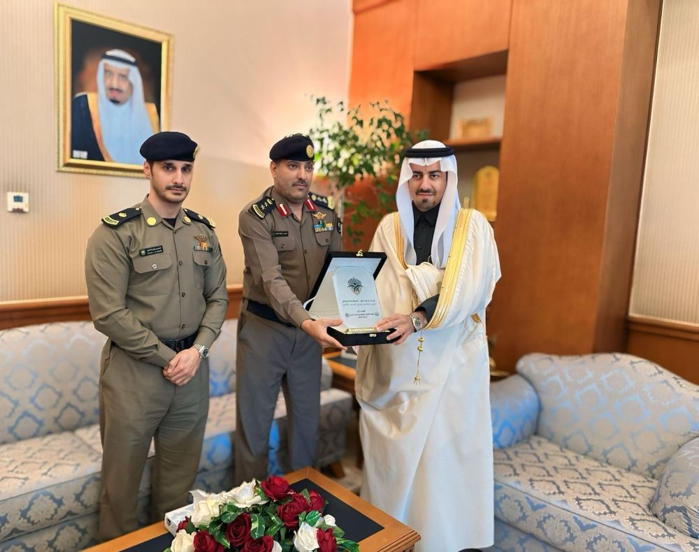 محافظ القطيف يطلع على جهود وخطط  الدفاع المدني التوعوية  