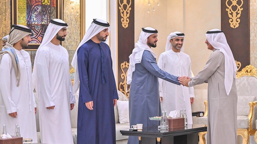 حاكم عجمان وولي عهده يستقبلان المهنئين بشهر رمضان المبارك