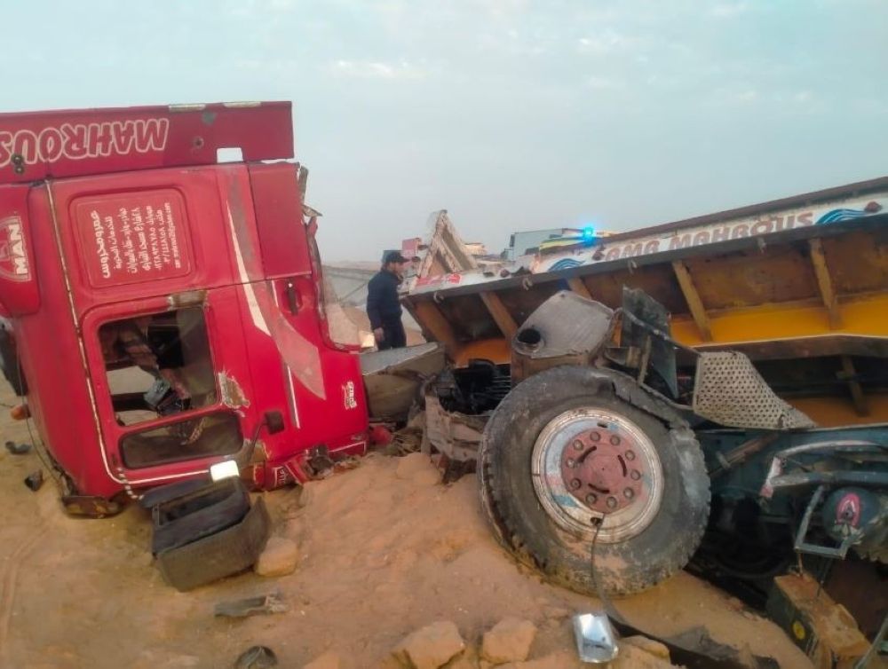 مصر.. 20 مصابًا جراء حادث تصادم مروع بطريق الضبعة الصحراوي