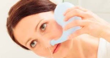 كيف يتم استخدام بخاخ الأنف حال الإصابة بنزلات البرد؟ وزارة الصحة تجيب