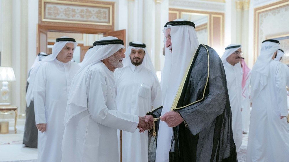 حاكم الشارقة يستقبل المهنئين بشهر رمضان المبارك في قصر البديع