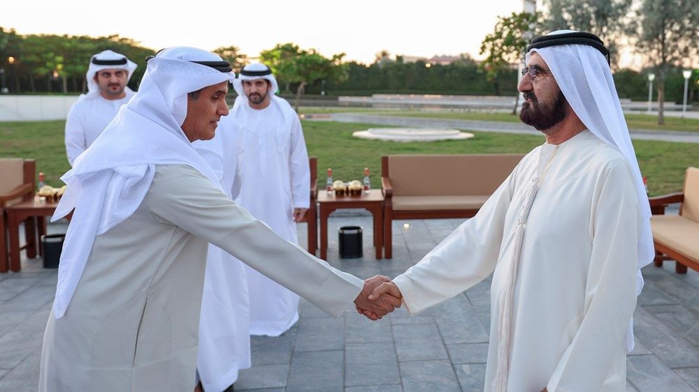 محمد بن راشد يستقبل المهنئين بشهر رمضان المبارك