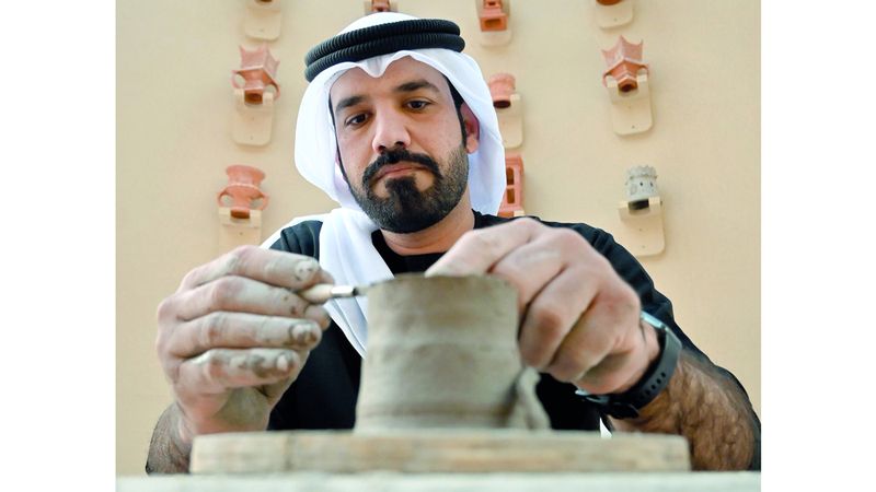 الامارات | سعيد الشحي: الفخار إرث لن يندثر