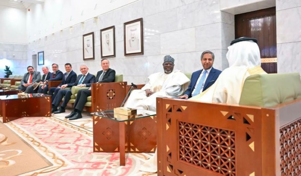 نيابة عن خادم الحرمين وولي العهد.. أمير الرياض يستقبل سفير جيبوتي ورؤساء المجموعات الجغرافية المعتمدين