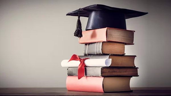 «عام المجتمع» يرسخ القواعد التعليمية الإيجابية للطالب والأكاديمي