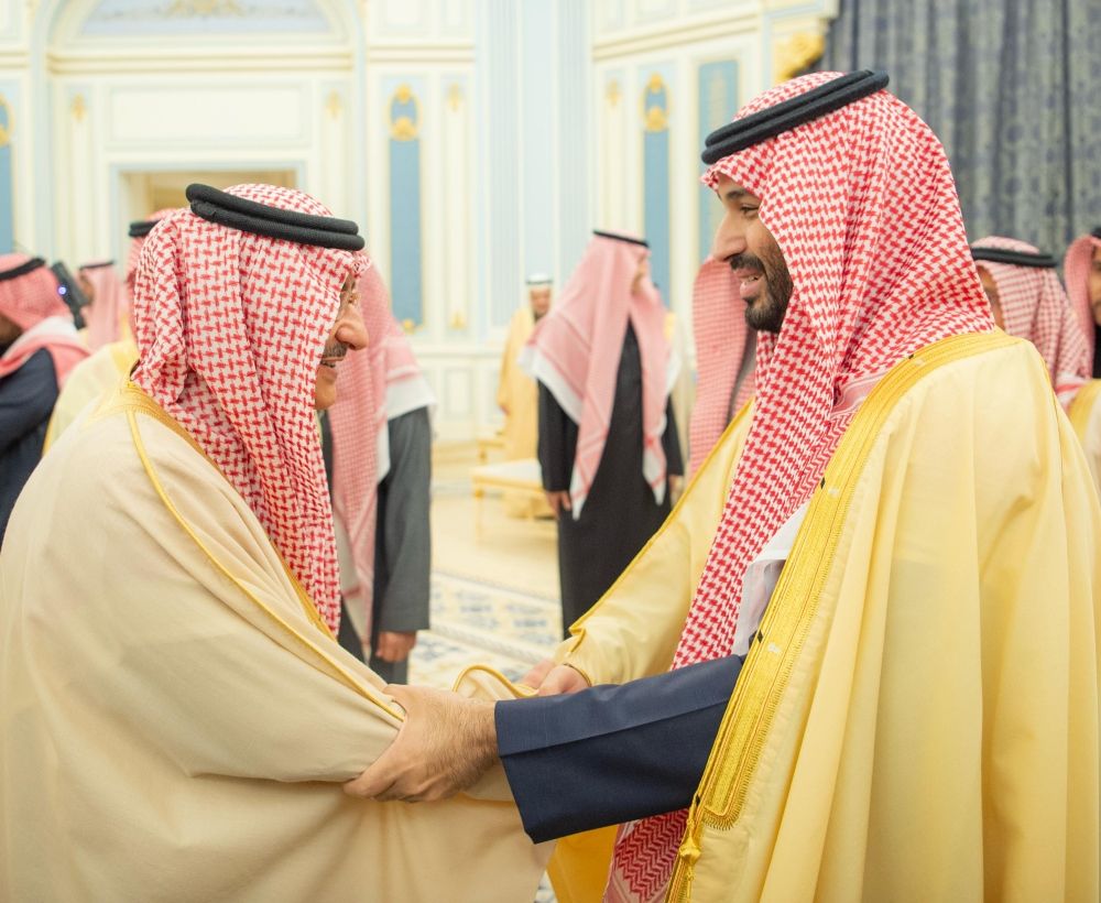 صور.. ولي العهد يستقبل المهنئين بشهر رمضان في قصر اليمامة بالرياض