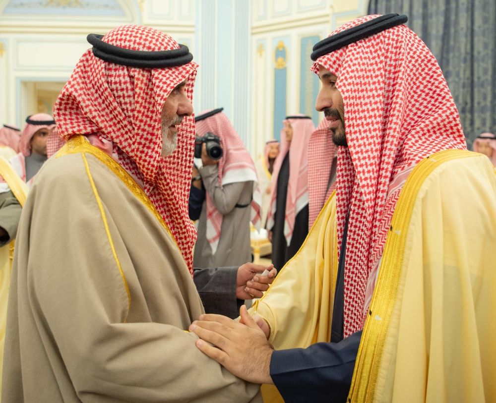 صور.. ولي العهد يستقبل المهنئين بشهر رمضان في قصر اليمامة بالرياض