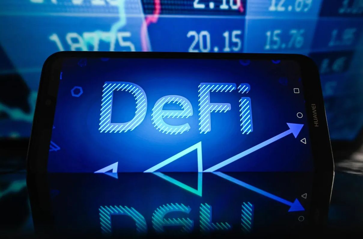 إدارة “ترامب” تدعم قرار لإلغاء قانون وسطاء DeFi التابعة لمصلحة الضرائب الأمريكية