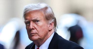 الأسواق الأوروبية تتراجع بعد دخول رسوم ترامب الجمركية على المكسيك وكندا حيز التنفيذ