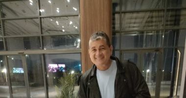 أوسكار رويز يصل القاهرة لتولى رئاسة لجنة الحكام .. صور