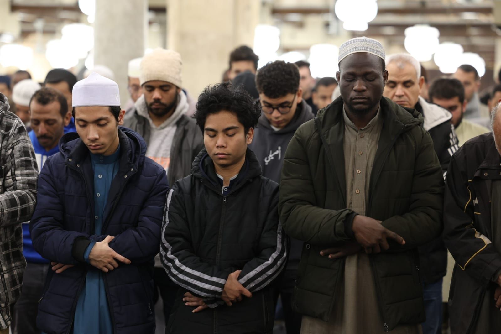 الجامع الأزهر يقيم التراويح بحضور آلاف المصلين فى الليلة الرابعة من رمضان