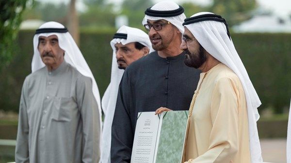 محمد بن زايد: جهود محمد بن راشد نبراس يضيء إرث والدنا الشيخ زايد في خدمة الإسلام