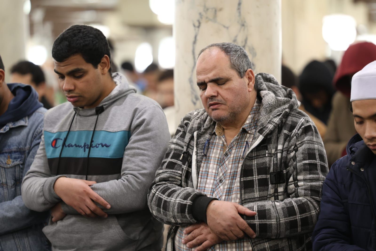 الجامع الأزهر يقيم التراويح بحضور آلاف المصلين فى الليلة الرابعة من رمضان