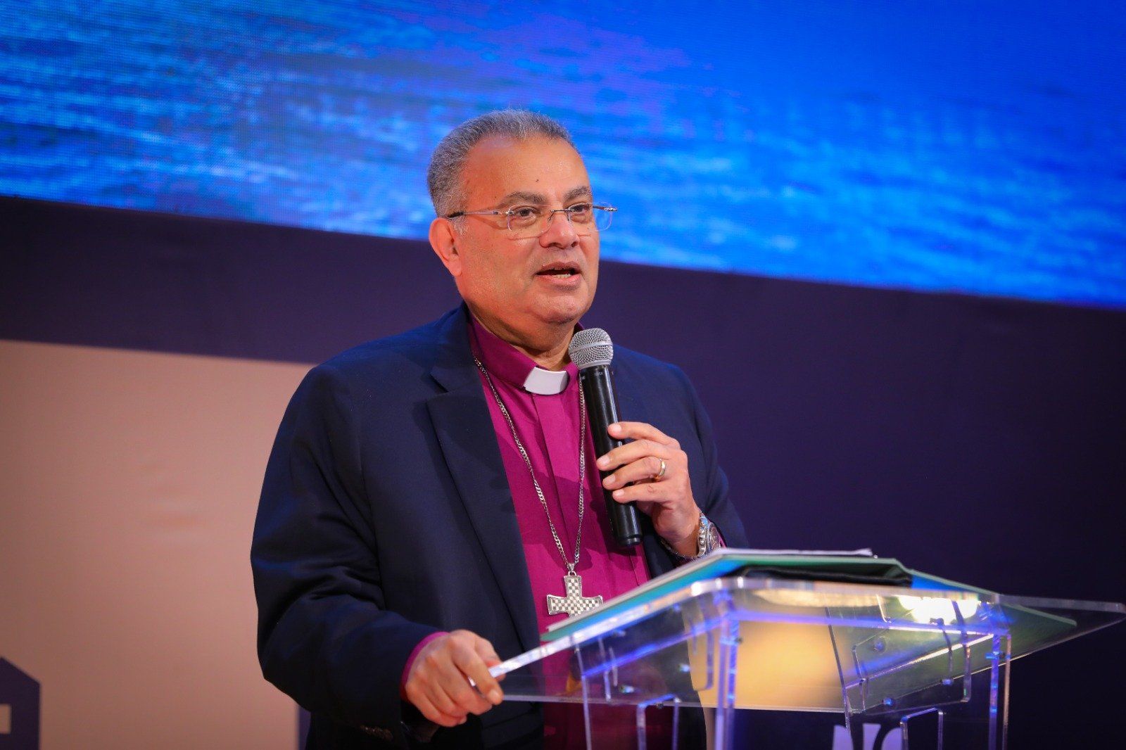 رئيس الطائفة الإنجيلية يفتتح لقاء "القيادة" للقسوس بكنيسة الأزبكية