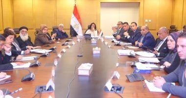 وزيرة التضامن تستعرض الخدمات لمستحقى النفقة وتخفيف معاناة المستفيدين