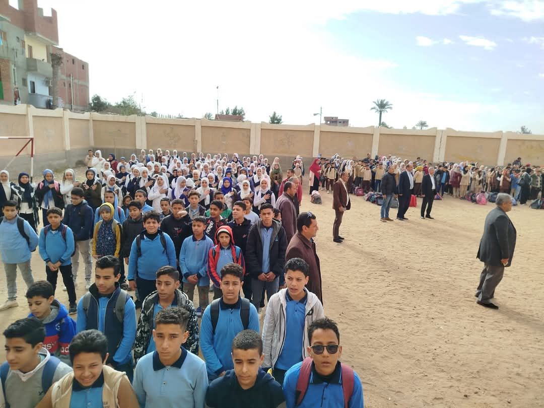 استقرار الدراسة فى الأيام الأولى من شهر رمضان بالمدارس.. صور