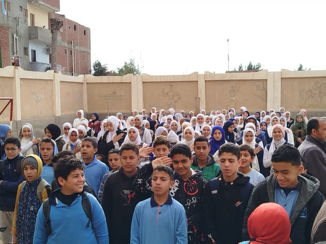 استقرار الدراسة فى الأيام الأولى من شهر رمضان بالمدارس.. صور