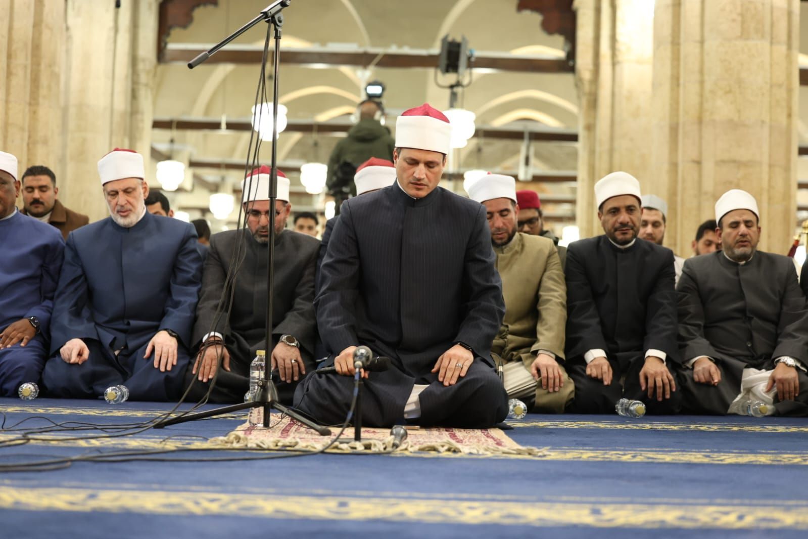 الجامع الأزهر يقيم التراويح بحضور آلاف المصلين فى الليلة الرابعة من رمضان