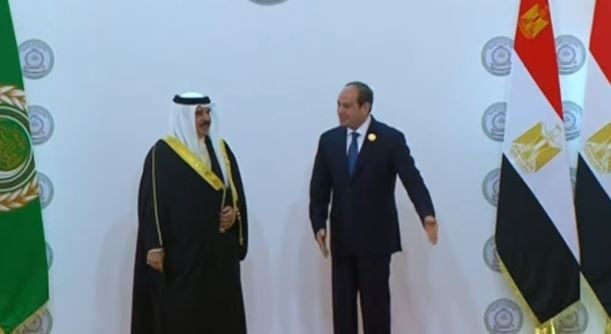 الرئيس السيسي يستقبل ملكى الأردن والبحرين بمقر أعمال القمة العربية.. صور