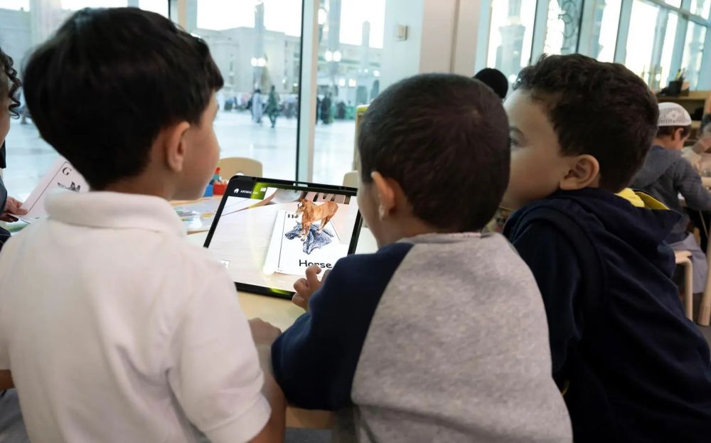 لزوار الحرمين في رمضان.. خطوات الحجز والشروط لخدمة مركز ضيافة الأطفال