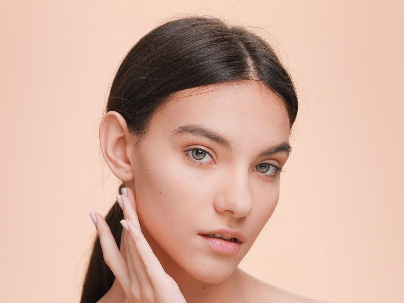 كيف أعتني ببشرتي بوصفات طبيعية خلال شهر رمضان؟ لكل مشكلة حل فعال