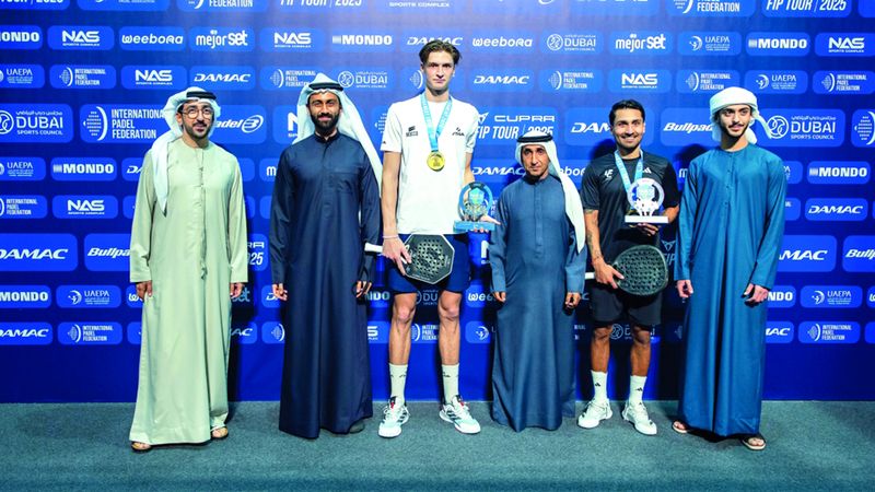 الامارات | سعيد بن مكتوم يُتوِّج أبطال «دولية البادل» في ند الشبا