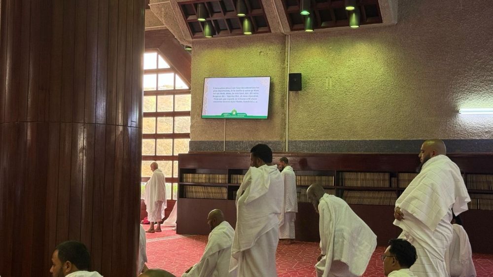 لتوعية ضيوف الرحمن.. جهود إرشادية في مسجد التنعيم خلال رمضان