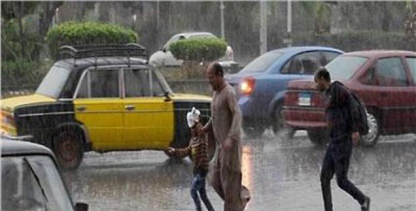 منخفض جوي يضرب البلاد.. و4 نصائح للوقاية من نزلات البرد والإنفلونزا