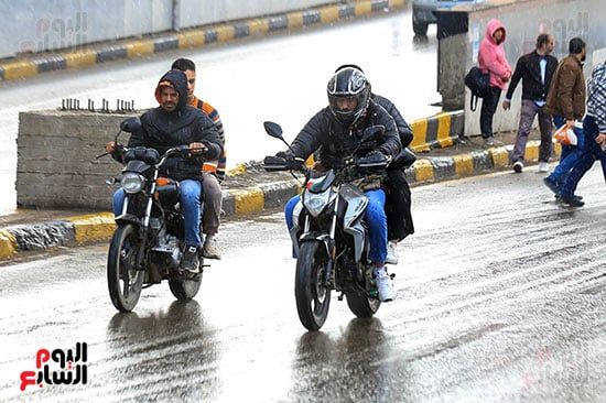 أمطار الآن على القاهرة الكبرى .. وتحذيرات من سحب رعدية على هذه المناطق