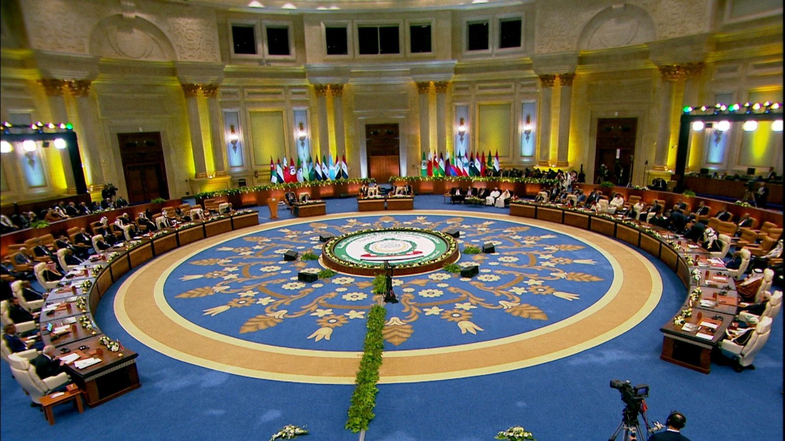 أول موقف لصنعاء من القمة العربية