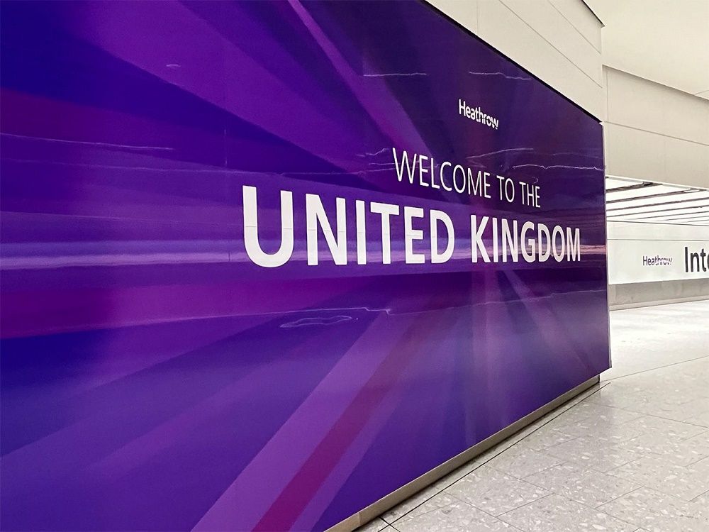 الامارات | بريطانيا تعتمد "تصاريح دخول رقمية" للمسافرين.. كل ما تحتاج معرفته عن نظام ETA الجديد