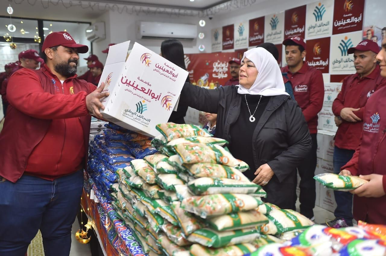 تحت مظلة التحالف الوطنى.. مؤسسة أبو العينين توزع 250 ألف شنطة رمضان على الأكثر احتياجا بالجيزة