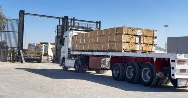 مئات الشاحنات تنتظر فى رفح والعريش لاستئناف دخول المساعدات إلى غزة